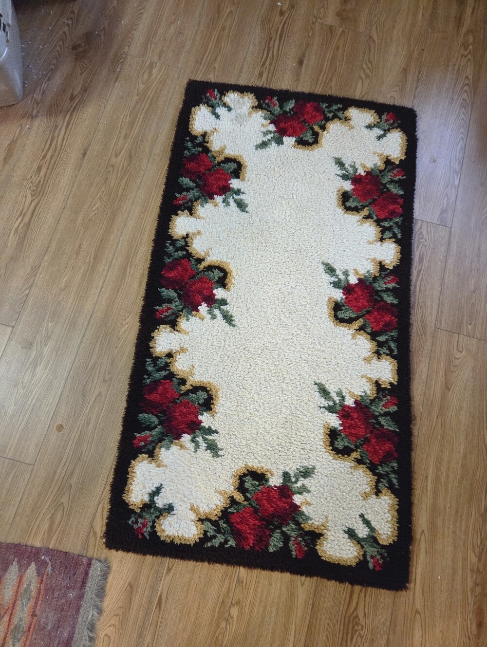 Vintage Handmade Floral Latch Hook Rug Runner • Cottagecore Red Roses Accent Car
